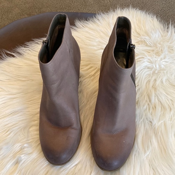 BP Woman’s Leather BP Ankle Boot Nordstom Brand - Picture 3 of 13